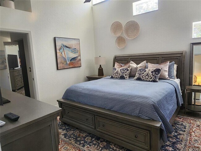 Building Photo - 6503 Fairway Gardens Dr