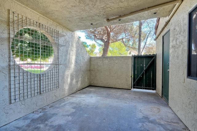 Building Photo - 391 N Melrose Dr