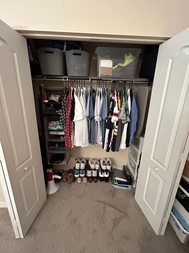 Building Photo - 6630 SW 57th Ave