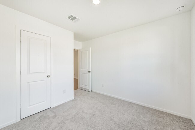 Building Photo - 710 Zuppino Ln