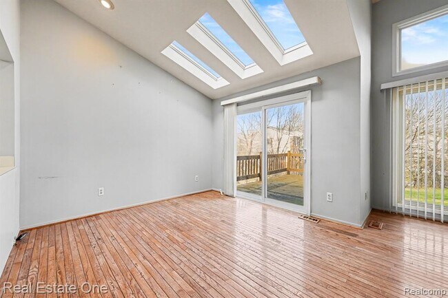 Building Photo - 4222 Breckenridge Dr