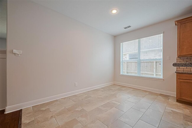 Building Photo - 25919 Orchard Knoll Ln