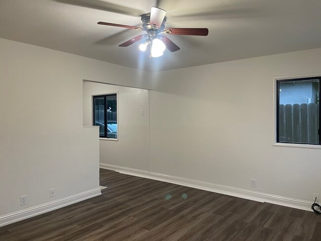 Building Photo - 753 Bartlett Ave