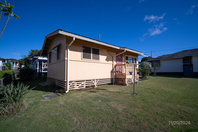 Building Photo - 2 bd, 1 ba Single Family Home In Wahiawa