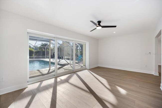 Building Photo - 470 Leger Dr