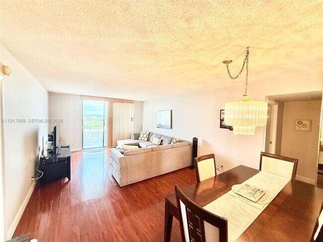 Building Photo - 600 Three Islands Boulevard