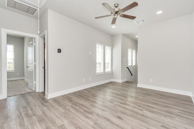 Building Photo - 21030 Treasure Gate Ln