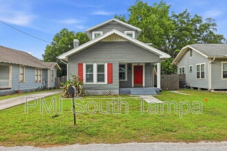 Building Photo - 203 W Emma St