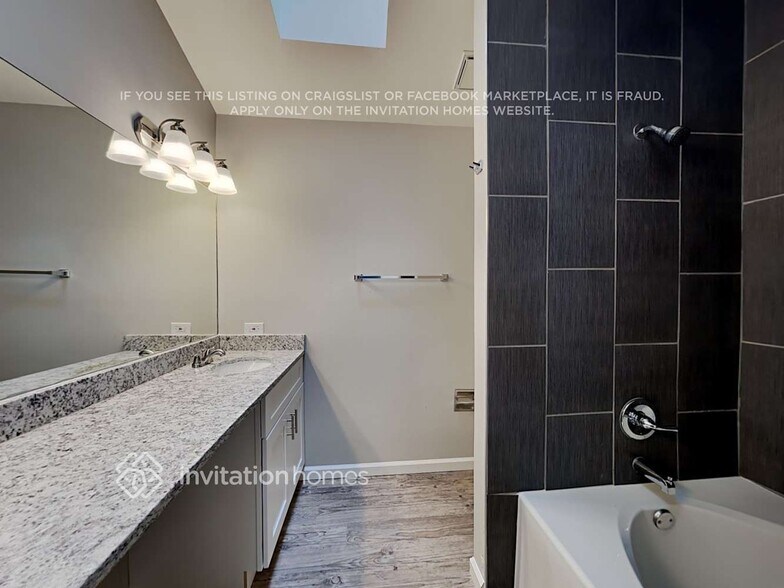 Building Photo - 7520 Montarbor Dr