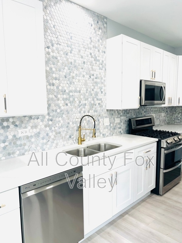 Building Photo - 1602 Edinburgh Dr