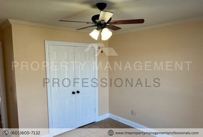 Building Photo - Charming 3BR/2BA Brick Home in Wellington ...