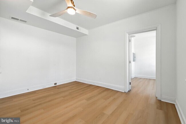 Building Photo - 3871 Terrace St