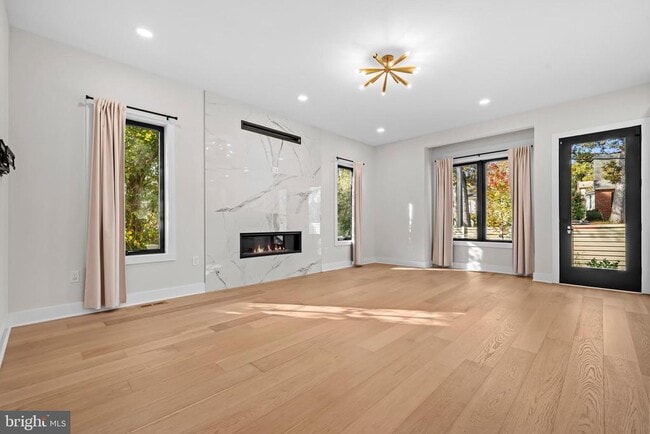 Building Photo - 4246 15th St N