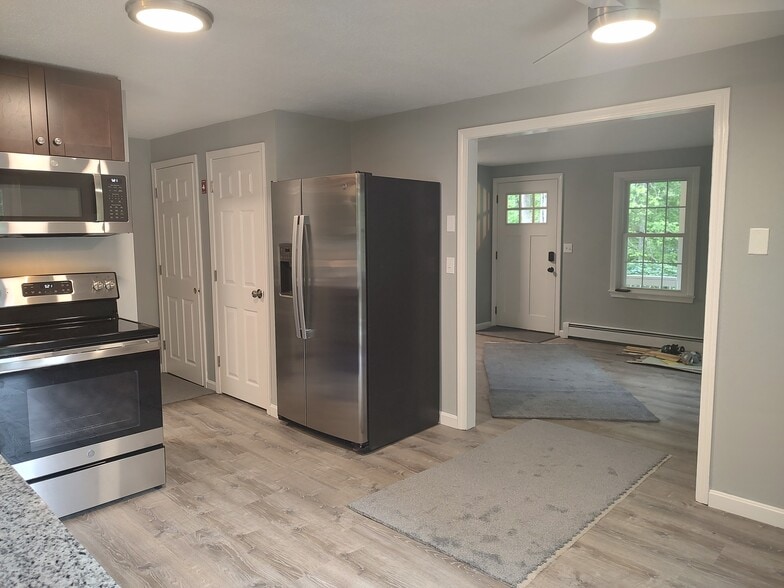 Kitchen to Living Room - 132 Londonderry Turnpike