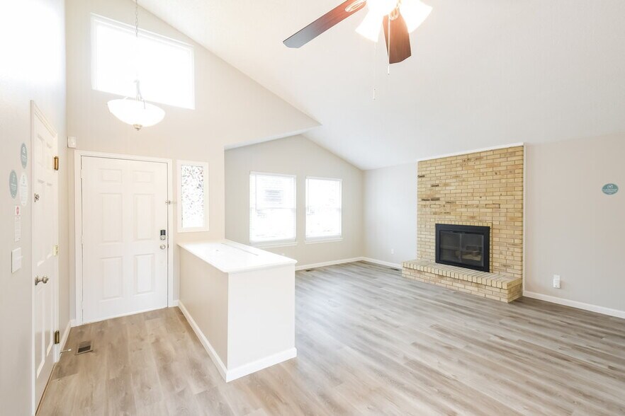 Building Photo - 8780 W Quarto Cir