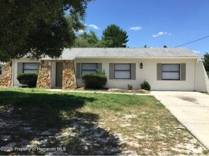 Building Photo - 9619 Langan St