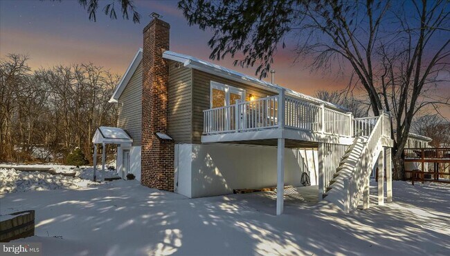 Building Photo - 110 Elaine Dr