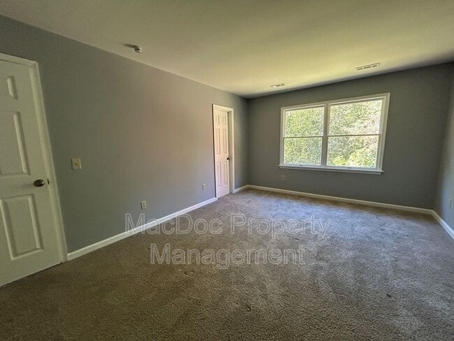 Building Photo - 1907 White Lake Dr