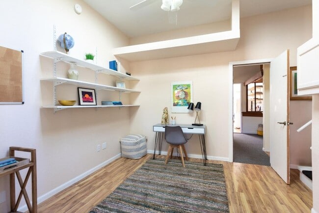 Building Photo - Upper Westside / Close to UCSC
