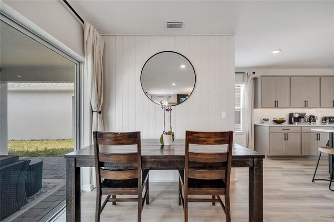 Building Photo - 10836 Waterwood Aly