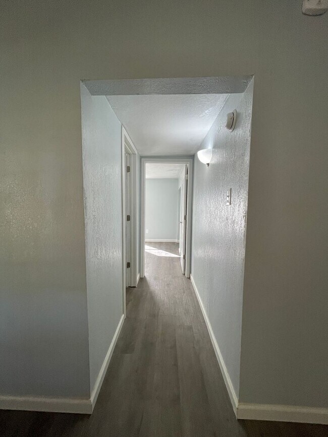 Building Photo - Charming 2-Bed, 1-Bath with Modern Upgrades