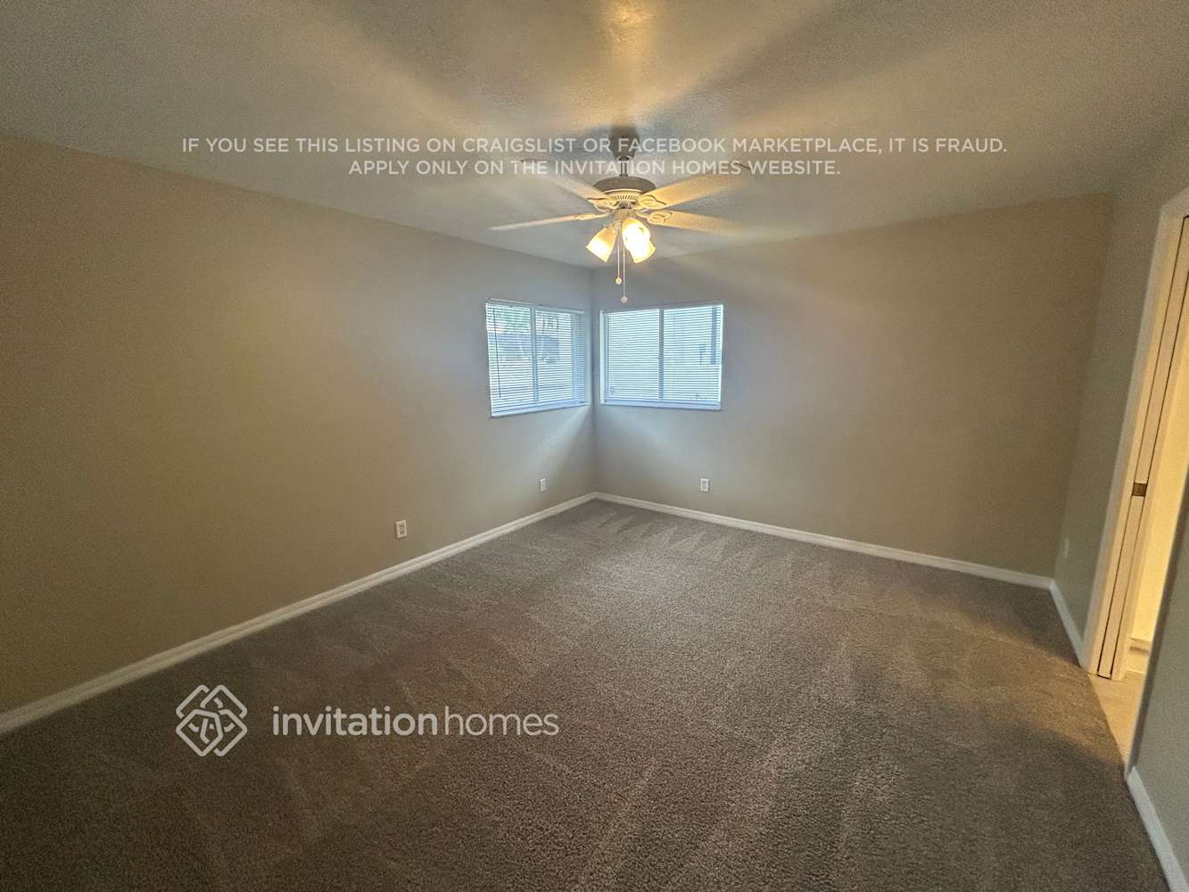 Building Photo - 5244 SW 19th Pl