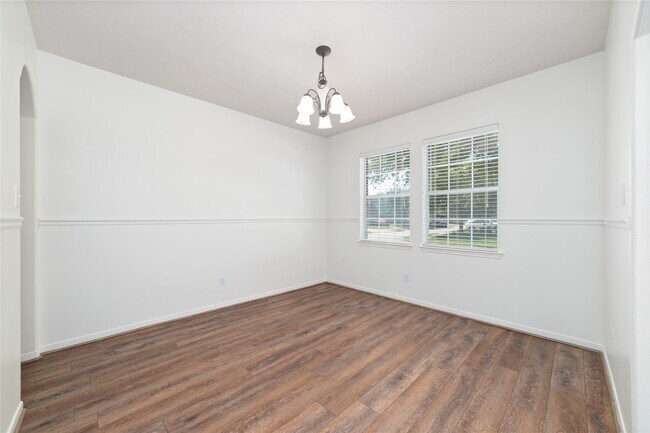 Building Photo - 8914 Parlin Ridge Dr