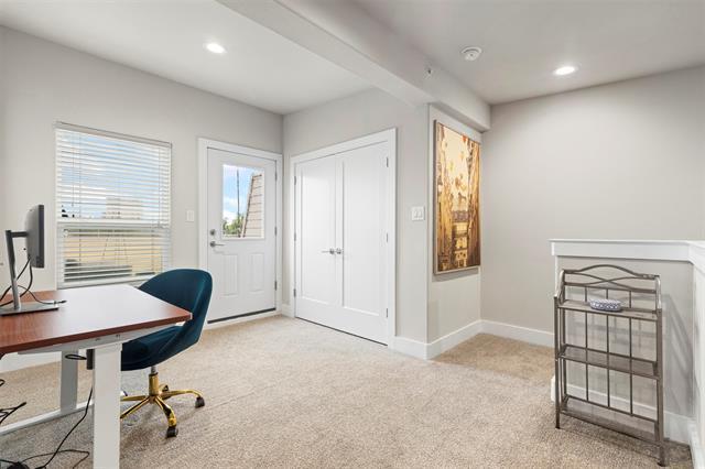 Building Photo - 4906 Live Oak St