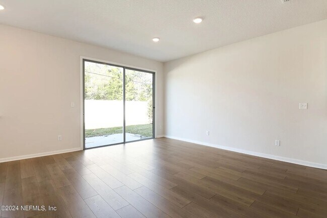 Building Photo - 1354 High Falls Dr