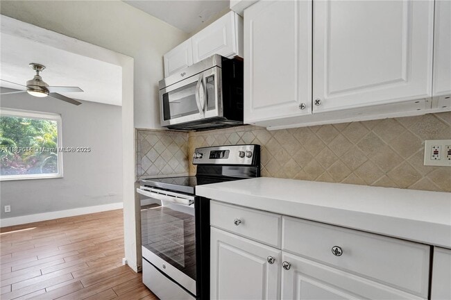 Building Photo - 1411 N 16th Ct