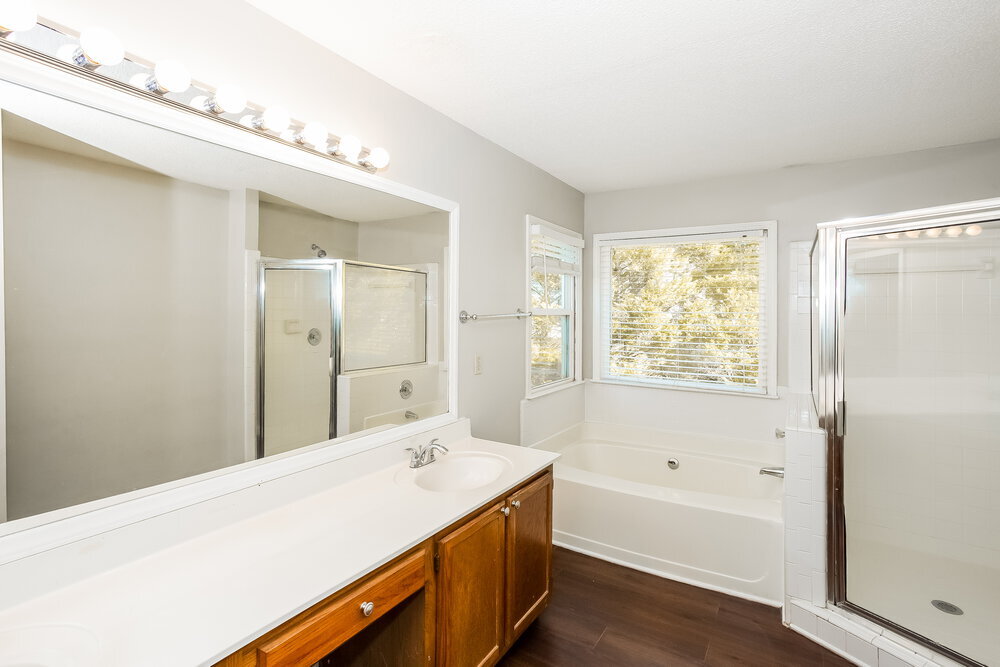 Building Photo - 9915 Manbey Ct