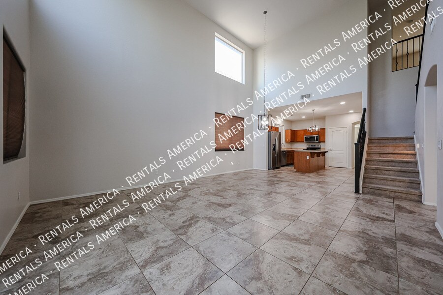 Building Photo - 44388 W Oster Dr