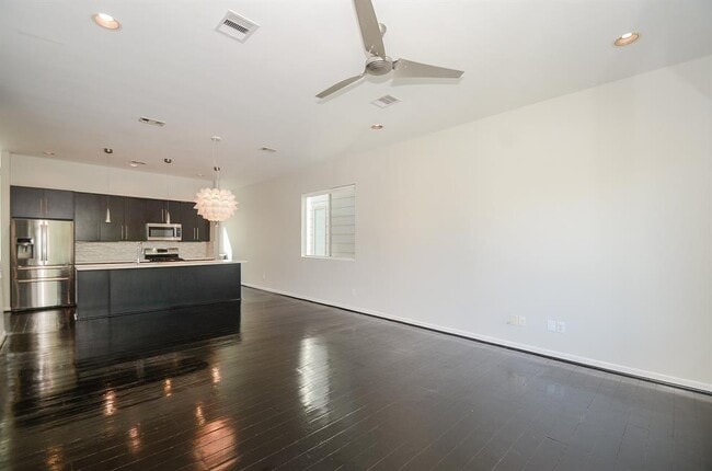 Building Photo - 1522 Blodgett St