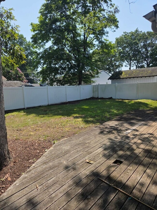 Building Photo - 3899 Smith Dr