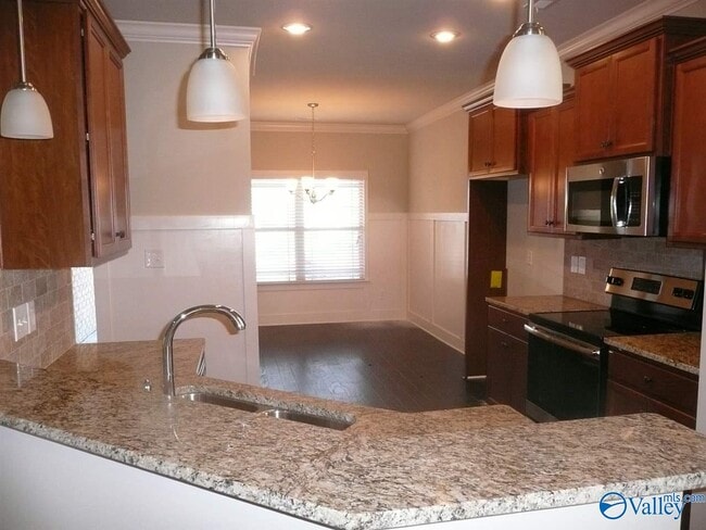 Building Photo - 137 Pembridge Ln