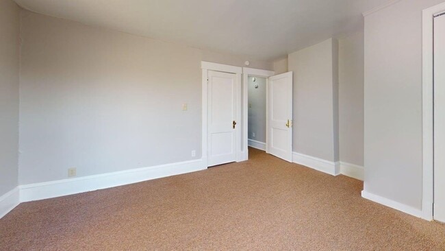 Building Photo - 1145 7th St NW