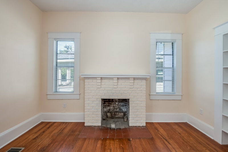 Building Photo - 427 E Washington Ave