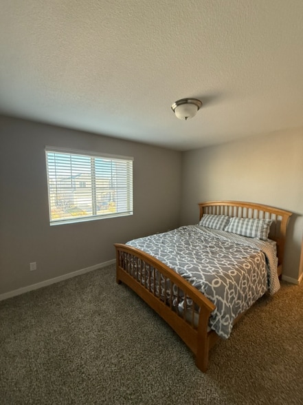 Building Photo - 7366 Weatherwood Dr