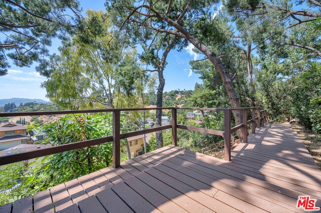 Building Photo - 4076 Tropico Way
