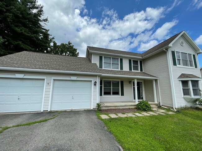 Building Photo - 220 Concord Hill Dr