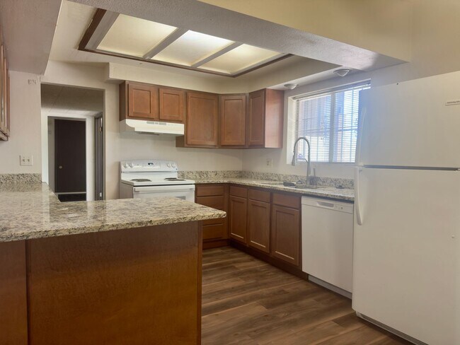 Building Photo - Eastside home- 4 bedroom/ 2 bathrooms, pool and large backyard