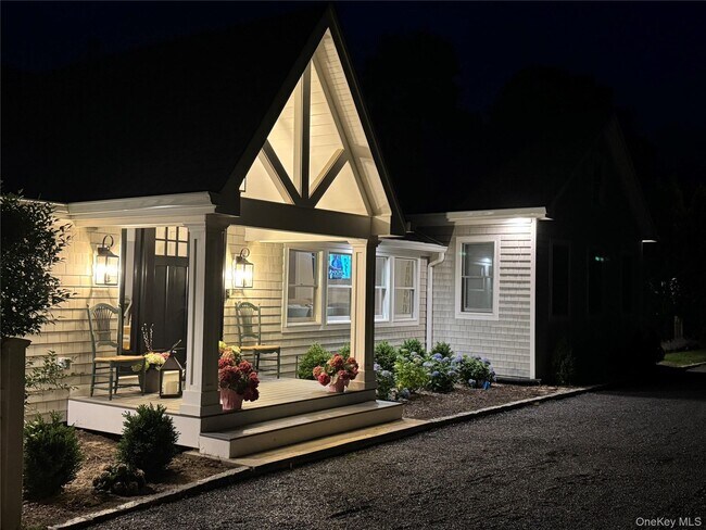 Building Photo - 5 Halsey Ave