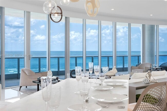 Building Photo - 5959 Collins Ave