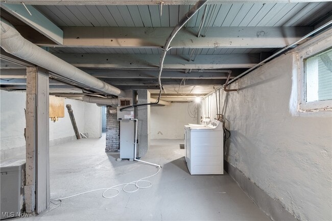 Building Photo - 1056 Belden Ave