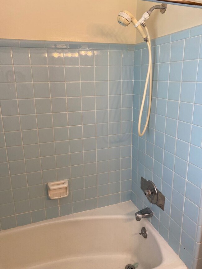 Building Photo - 3/2 Home In Downtown/Conway Area! Zoned fo...