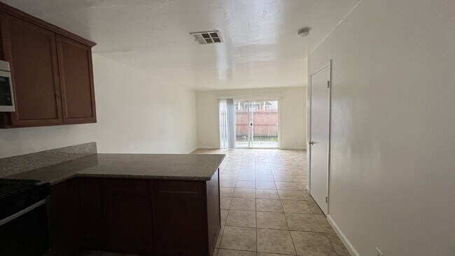 Building Photo - ** Move in special $1995 moves you in - Includes Deposit and January 2026 Rent. ** Updated interi...