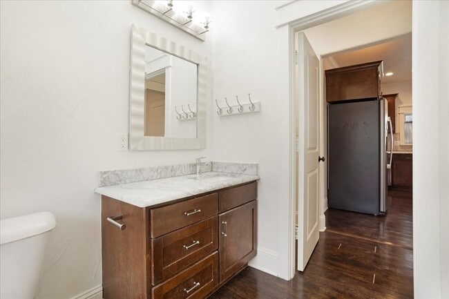 Building Photo - 805 W Owings St