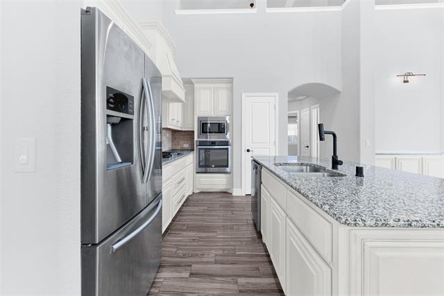 Building Photo - 2026 Silent Shore St