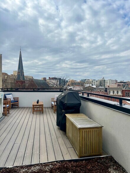 Building Photo - 1312 13th St NW