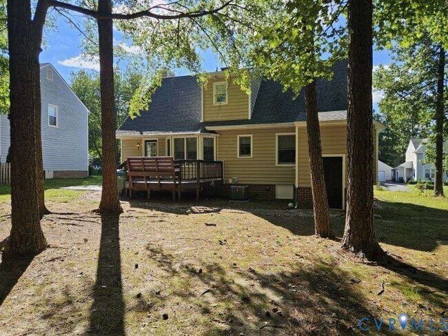 Building Photo - 4419 Fort Mchenry Pkwy